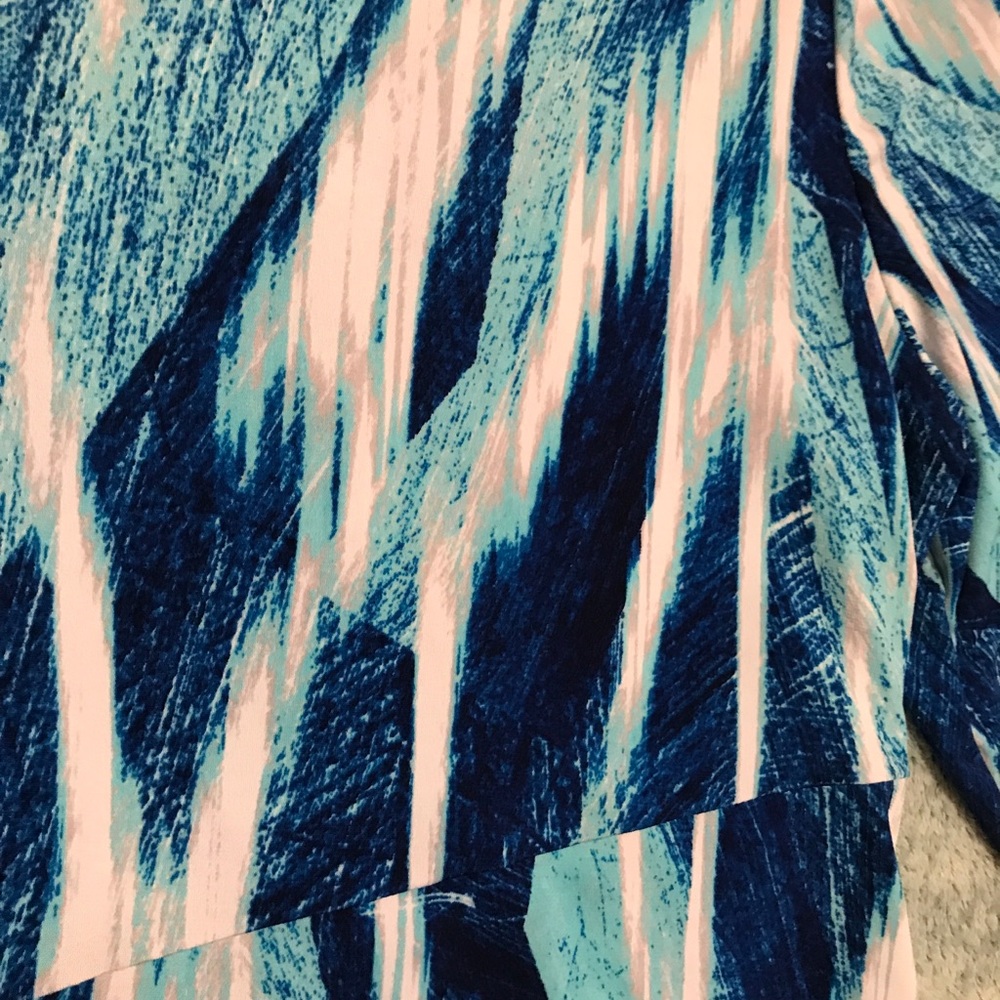 Abstract Print Tunic - Picture 5 of 7